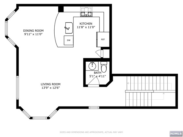 Main image without alt text