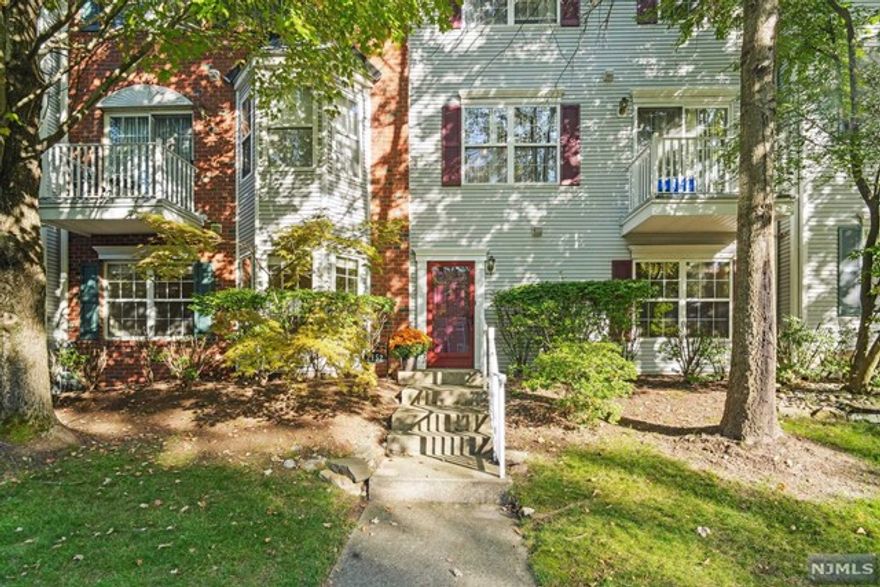 Welcome to desirable Franklin Heights.This updated two bedroom,two bath offers fantastic opportunity for one floor living.Step inside this beautifully updated interior that is ready to move into.The living room-dining area and kitchen with a breakfast bar are connected for easy entertaining.The Primary bedroom has an ensuite full bath and two large closets.The second bedroom can be used as an office or guest room.Laundry is in unit.Franklin Heights offers a clubhouse,outdoor pool,tennis courts and playground in a convenient Mahwah location.Near shopping,restaurants and major highways.Assigned parking space in front of unit with guest parking available. Low maintenance and low Mahwah taxes.Pets welcome.Everything you need is just moments away.With its prime location in Franklin Heights,this condo offers a vibrant lifestyle and easy access to all that Mahwah has to offer.From its charming streets to its friendly community,you'll feel right at home in this welcoming neighborhood.