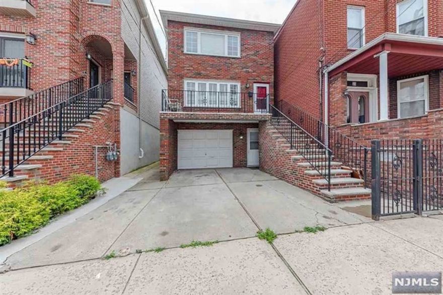 Don't miss your chance to rent this stunning 3 Bed 2 Bath Brownstone in the heart of thriving Jersey City! Meticulously maintained & Move-in-Ready, all you need to do is unpack! Spacious open front porch is ideal for people watching in the busy city & enjoying your morning cup of coffee. Step in to find an open & accessible floorplan, which makes for effortless entertaining. Spacious & bright Living/Dining combo feats. gleaming HW floors along w/a fresh neutral palette, easy to make your own! Gourmet EIK feats. SS appls. Down the hall, find 3 generously sized BRs w/ample closet storage. Washer and Dryer in the home. Off-Street Parking. $150 a month for utilities. $100 for parking. EXCELLENT Location that can't be beat! A Commuter's Dream, just mins to NYC public transit, along w/Washington Park, dozens of eateries, schools, shopping & more! What more could you ask for?