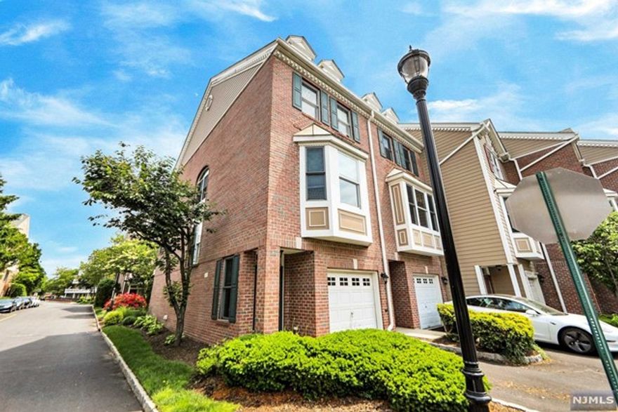 Welcome to this Spectacular recently renovated Fanwood model townhouse nestled within the prestigious Jacobs & Bulls Ferry townhomes. This 3 Bedroom 2.5 Bath + Loft end unit boasts of North, South, and Western exposures. Flooded with light this 2341 townhome, has a fully remodeled Kitchen with Calacatta Quarts countertops and Brand New GE Stainless steel appliances. Enjoy the views of the Nyc Skyline from the Eat-in Alcove Kitchen. The Living room has a spacious terrace for family gatherings or entertaining guests. The third level has a Master en-suite with a walk-in closet. The second bedroom has an en-suite. Both rooms have brand new Remodeled bathrooms with Led Mirrors. The top floor loft and balcony is ideal for that Home Office or Home Gym. It even has partial views of the Hudson river and Nyc skyline. The Community has 2 Pools and Extremely convenient connectivity to the Big Apple. The home comes with 2 Parking Spaces and a minutes walk to the amazing Riverfront.