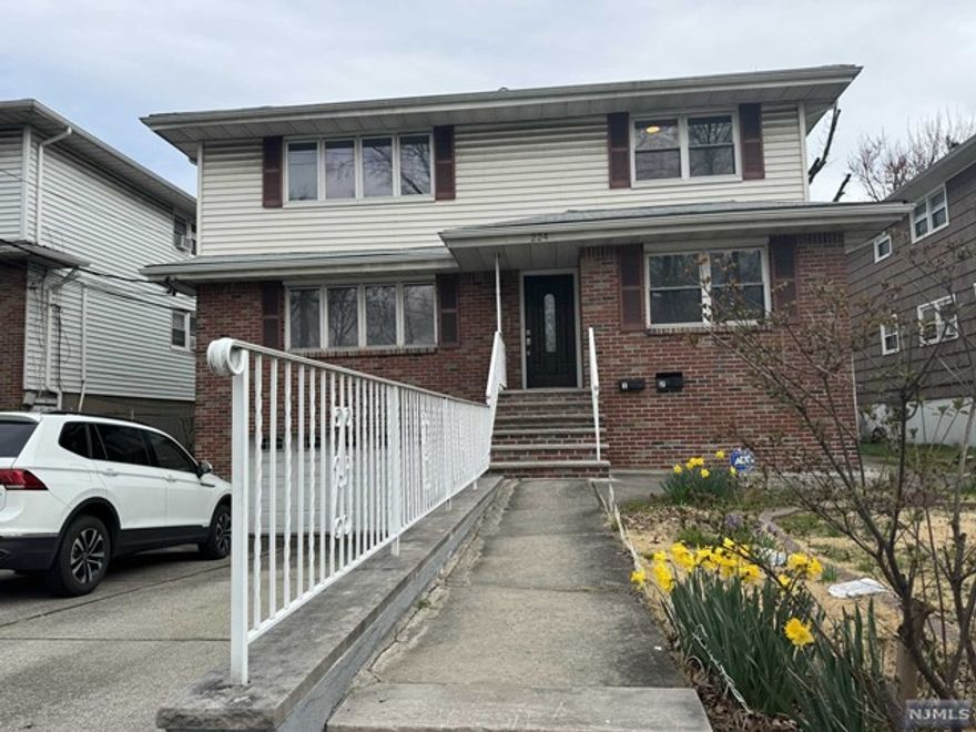 Palisades Park, 2 Family,3 beds apt for rent, 1 st Fl rent, Entire features renovated 2 years ago. New Kitchen, New bath, New floor, New lighting, New appliances, All good size of room. Garage and paring spaces are included in rent. Convenient location for all. Easy to access major highways.