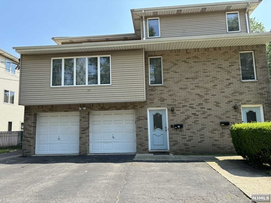 Beautiful spacious 3 bdrm apt, freshly painted and newly done hardwood floors, close to transportation, parks, tenant responsible for util ele,heat,gas. ref as is, available immediately, parking for 2 cars