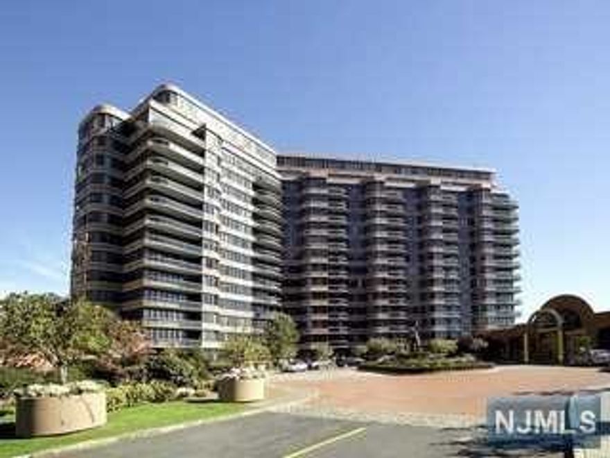 SPECTACULAR HUDSON RIVER, NYC & G.W. BRIDGE VIEWS FROM ALL ROOMS! APARTMENT HAS BEEN FRESHLY PAINTED..KITCHEN WITH GRANITE COUNTER TOPS, ABUNDANT CLOSETS, WASHER/DRYER IN UNIT AND HARDWOOD FLOORS. CARLYLE TOWERS IS LUXURY AT ITS FINEST WITH VALET PARING, CONCIERGE SERVICE, OUTDOOR POOL, GYM, LIBRARY, COMMUNITY ROOM & CHILDREN'S PLAY ROOM. EASY COMMUTE TO NYC. MAINTENANCE INCLUDES 1 INDOOR PARKING SPACE.. GREAT SPACE FOR ENTERTAINING WITH AN EXPANSIVE TERRACE IN A FABULOUS BUILDING!