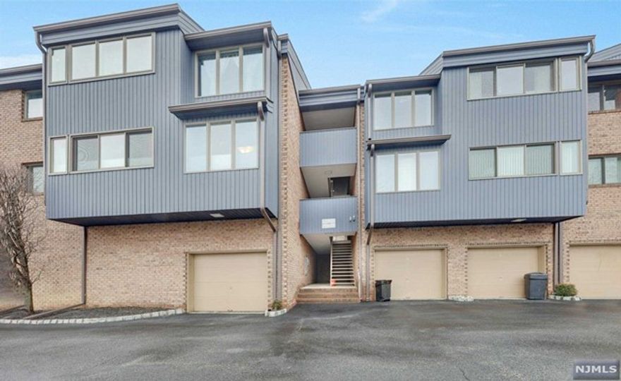 Stunningly updated 1 bedroom top floor unit facing private woods. Luxury vinyl flooring, kitchen with granite counters and stainless steel appliances, new bath with modern fixtures, all new interior doors and hardware. Bedroom is large with lots of windows and a walk in closet with custom shelving system. Enjoy this quiet development with a one car garage, washer/dryer in unit, swimming pool, walking paths, minutes to the bus stop, shopping, and all major highways. Hike and Ramapo Reservation, Ski at Campgaw, swim at Darlington Lake and the town pool, and enjoy the convenience to downtown Ramsey and 15 minutes to downtown Ridgewood. More importantly come and enjoy the Mahwah lifestyle today! Interview, rental application, credit check required. Must have good credit to apply. Tenant insurance required. No smoking or pets.