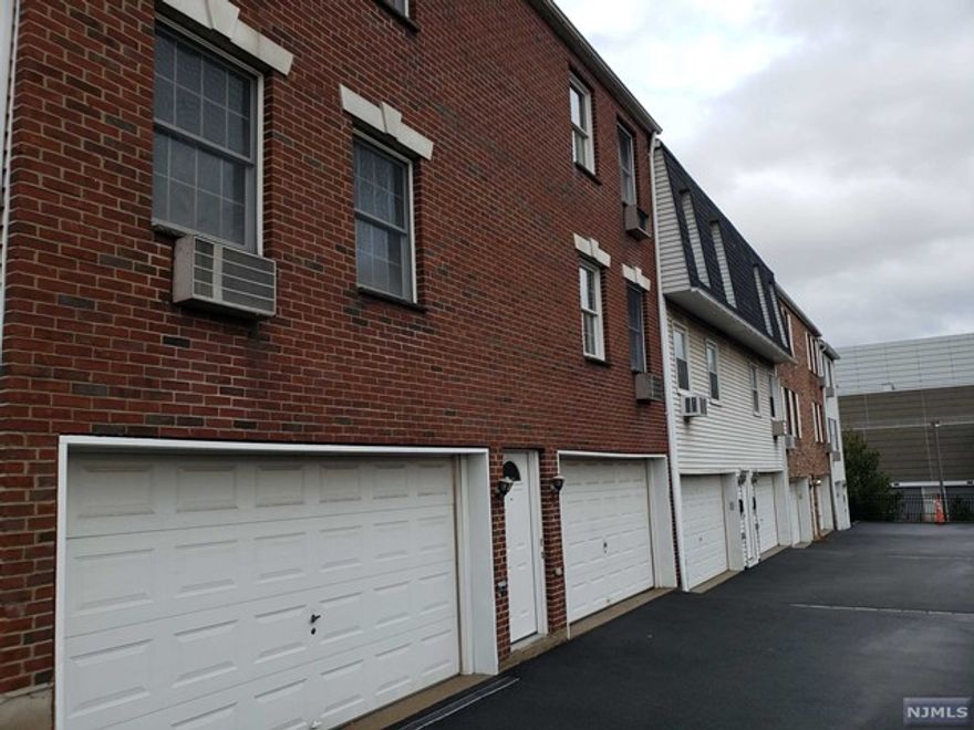 COMMUTER'S DREAM! THIS BRIGHT AND SPACIOUS TOWNHOUSE IS LOCATED IN A QUIET 8-UNIT COMPLEX WITH CONVENIENCE OF SHORT WALK TO NYC TRANSP (BUSES & TRAINS). RECENTLY RENOVATED, THIS 1 BRM CONDO FEATURES BEAUTIFUL HARDWOOD & CERAMIC TILE FLOORS, WALK-IN CLOSET, CEILING FANS, EXTRA CLEAN 1.5 BATHS, WASHER/DRYER, REFRIGERATOR, OVERSIZED 1.5 CAR GARAGE W/ELECTRIC GARAGE DOOR OPENER, PRIVATE DRIVEWAY, AND MORE. GREAT FOR COMMUTING TO NYC. SORRY, NO PETS, NO SMOKING. REQUIREMENTS: APPLICATION, EMPLOYMENT VERIFICATION, REFERENCES, PROOF OF ABILITY TO PAY RENT, CREDIT CHECK (MINIMUM 700 FICO SCORE IS REQUIRED), INTERVIEW, 1.5 MONTH SECURITY & 1 MONTH BROKER'S FEE. GREAT APARTMENT, MUST BE SEEN! WON'T LAST LONG!