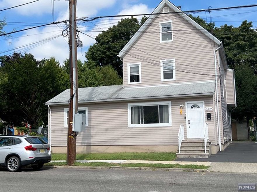 BRIGHT & SPACIOUS, RECENTLY PAINTED 2 BRM 2ND FLOOR APT W/LG ATTIC CURRENTLY USED AS A FAMILY ROOM/OFFICE. THE UNIT IS LOCATED IN THE QUIET, RESIDENTIAL SECTION OF TOWN JUST 5 MIN WALKING DISTANCE TO NYC BUS STOP AND OFFERS LR, EIK, MBR, BR, FBTH, AND SPIRAL STAIRS LEADING TO THE ATTIC. USE OF YARD (WITH ADVANCED NOTICE TO THE LANDLORD). REFRIGERATOR IS INCLUDED, LAUNRDY HOOK UPS IN UNIT. SORRY, NO SMOKING & STREET PARKING ONLY. PETS ARE CONDITIONAL & MUST BE APPROVED BY THE LANDLORD ON A CASE-BY-CASE BASIS. SEPARATE UTILITIES. OWNER PAYS FOR COLD WATER ONLY. REQUIREMENTS: APPLICATION, EMPLOYMENT VERIFICATION, REFERENCES, PROOF OF ABILITY TO PAY RENT, CREDIT CHECK (MINIMUM 700 FICO SCORE IS REQUIRED), INTERVIEW, 1.5 MONTH SECURITY & 1 MONTH BROKER'S FEE. OWNER OCCUPIED. GREAT FOR COMMUTERS, WON'T LAST LONG. MUST BE SEEN!