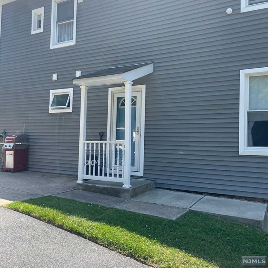 IMMACULATE SECOND FLOOR UNIT! PRIVATE ENTRANCE, LAMINATE FLOORS, LARGE EAT IN KITCHEN W/TONS OF SUNLIGHT AND STORAGE INCLUDES STOVE, DISHWASHER & REFRIG. DINING ROOM W/BRIGHT WINDOWS, LIVING ROOM, BATH AND BEDROOM. INCLUDES ONE CAR GARAGE AND ALL UTILITIES!