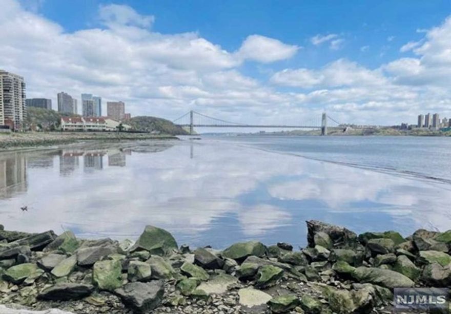 WELCOME TO THIS BRIGHT GROUND LEVEL CONDOMINIUM. LARGE ENTRY FOYER WITH PLENTY OF CLOSET SPACE. THIS UNIT FEATURES OPEN KITCHEN, DINING SPACE, LARGE LIVING ROOM, BATHROOM, AND TERRACE. THE MASTER BEDROOM HAS ITS OWN TERRACE. MASTER BATH, AND LARGE CLOSET. THE SECOND BEDROOM IS BRIGHT AND OVERLOOKS THE POOL. THIS UNIT OFFERS TWO DESIGNATED PARKING SPOTS. AMENITIES INCLUDE 24 HOUR GATED SECURITY, WATER, CABLE, POOL, RIGHTS TO THE PARK. LOCATED CLOSE TO FERRY. FEW MINUTES FROM GW BRIDGE CLOSE TO TRANSPORTATION, SHOPPING, PARK AND NYC.