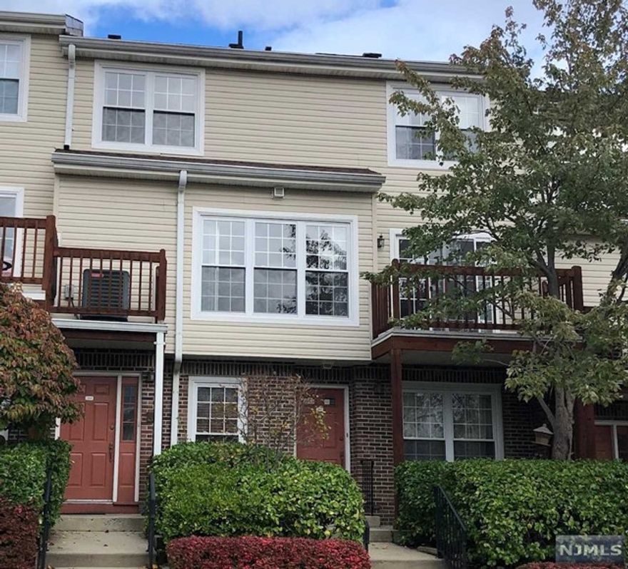 Beautiful Duplex style Condo in prestigious Westgate Complex. All room Facing South, Very Bright and Sunny. 2 bedroom, 1.5 Bathroom, Open space, New install Hardwood Floor, New hot water boiler, New Dishwasher, Update Bathroom, Kitchen with Granite counter Top. Terrace off the dining Area. Rent including Indoor Swimming Pool, GYM, Parking, water....24 hours security, close to park, downtown Fort Lee, school, GWB, Major highway.