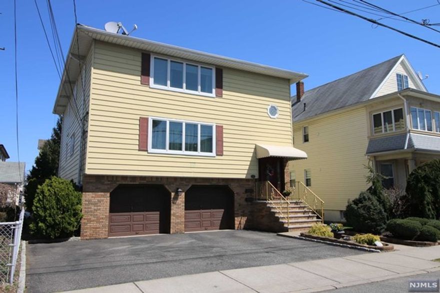 Large 2nd floor apartment that includes 3 bedrooms, 2 full baths, living room/dining room, big kitchen, central air, storage and laundry hook ups in the unit.