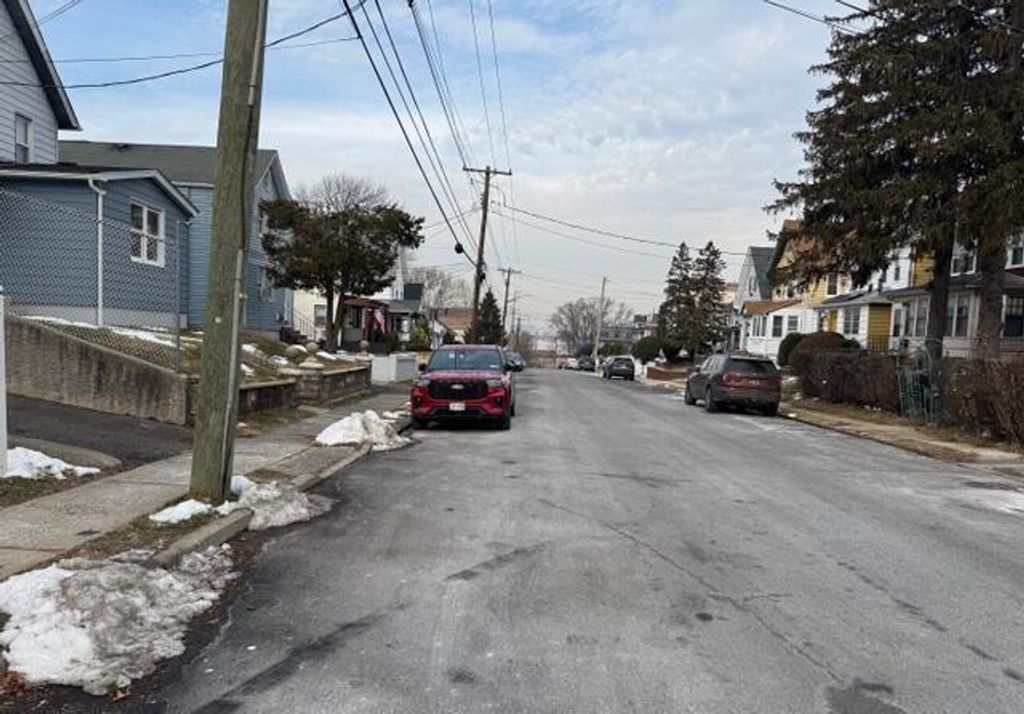 Photo of 68 Van Pelt Avenue, Staten Island, NY 10303 (MLS # 499692)