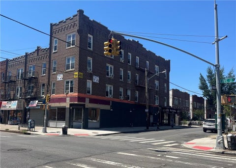 Homes For Sale - 203 Avenue U<br/> Kings County, Brooklyn, NY 11223