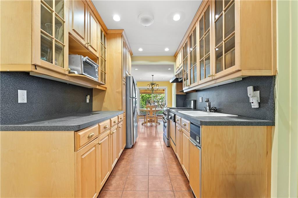 2039 5th Street, Brooklyn, New York image 7