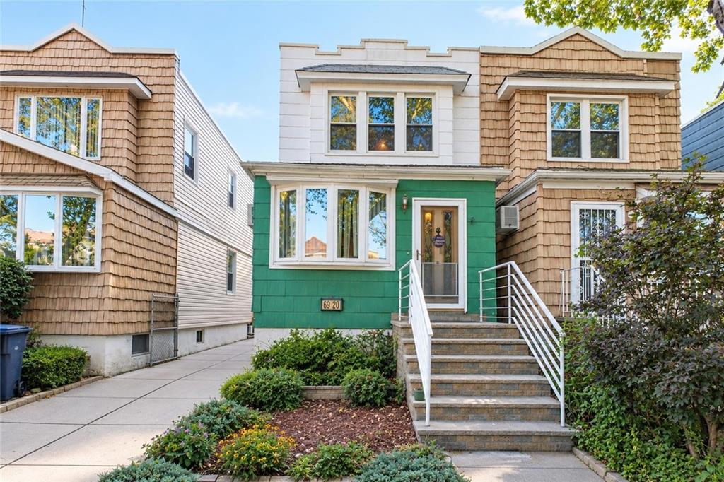 Photo of 69-20 67th Place, Queens, NY 11385 (MLS # 505336)