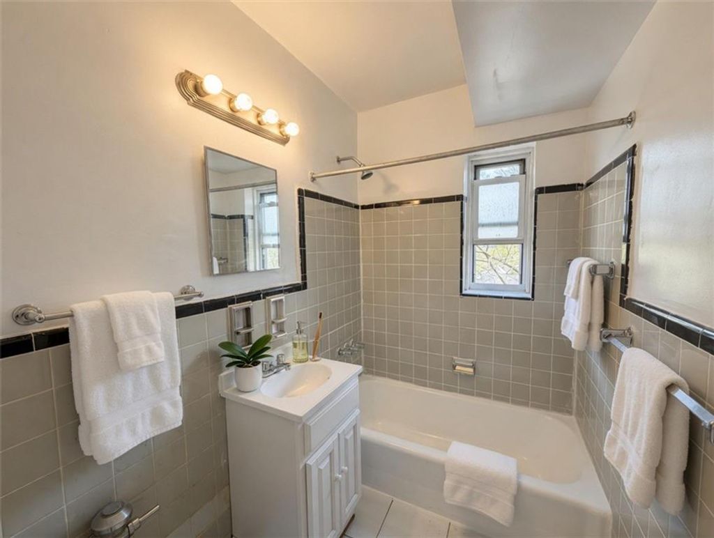 Photo of 2525 Nostrand Avenue #6T, Brooklyn, NY 11210 (MLS # 500632)