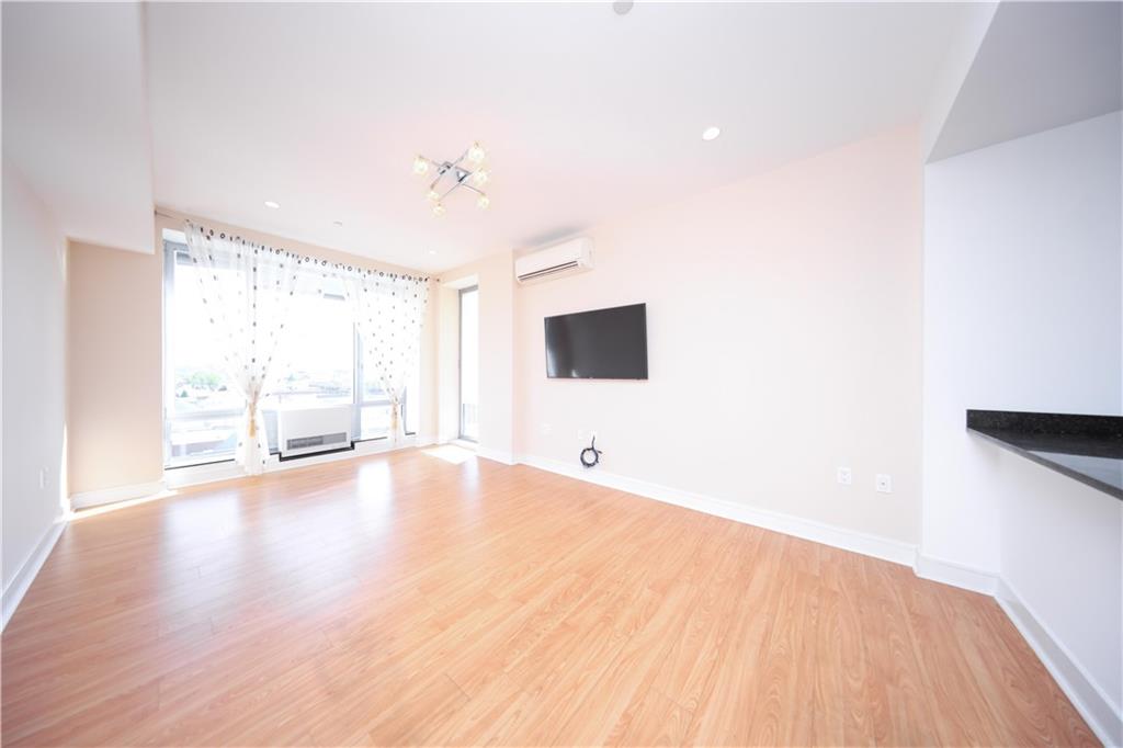 70-09 45th Avenue #8C, Woodside, New York image 7