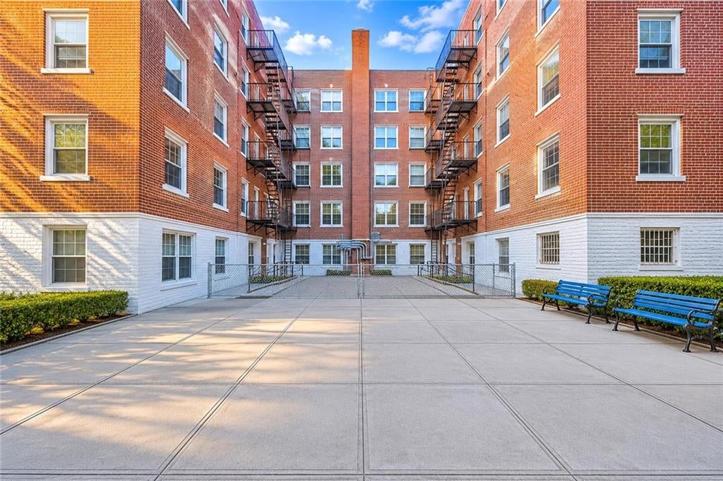 Photo of 735 Avenue W #6J, Brooklyn, NY 11223 (MLS # 502057)