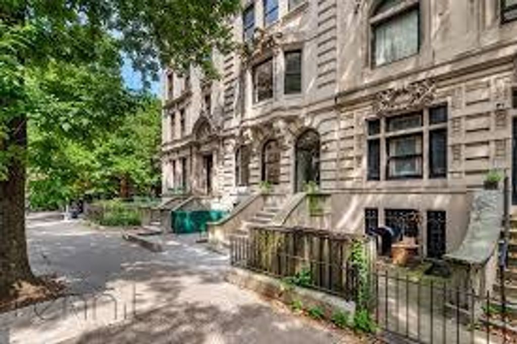 Photo of 123 8th Avenue, Brooklyn, NY 11215 (MLS # 494864)