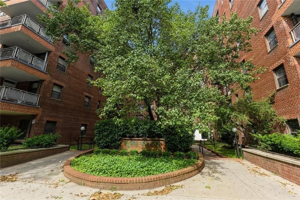 Photo of 1275 51st Street #3C, Brooklyn, NY 11234 (MLS # 498228)