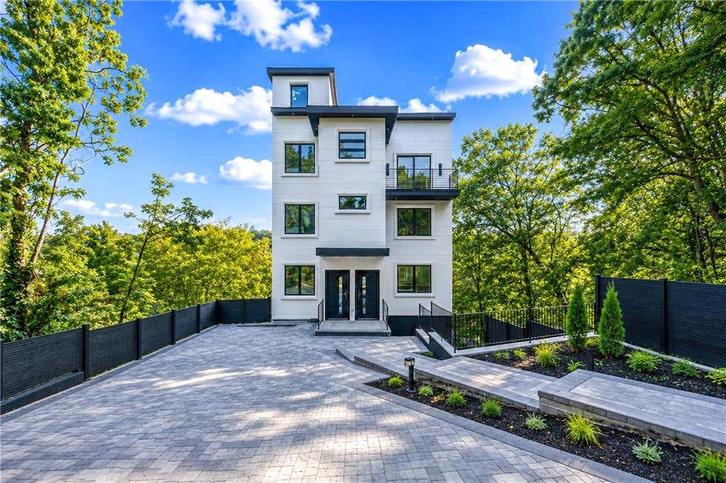 Photo of 20 Creston Place, Staten Island, NY 10304 (MLS # 503980)