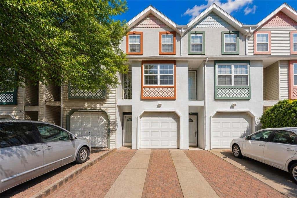 Photo of 129 Mariners Lane, Staten Island, NY 10303 (MLS # 503900)