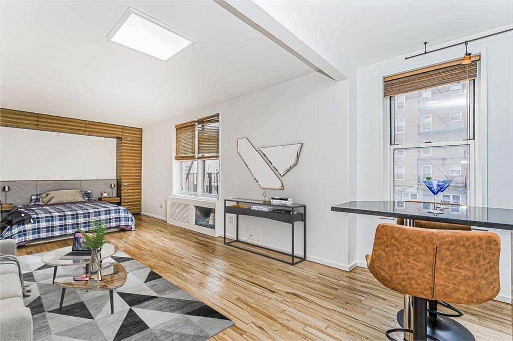 Photo of 2665 Homecrest Avenue #1W, Brooklyn, NY 11235 (MLS # 502963)