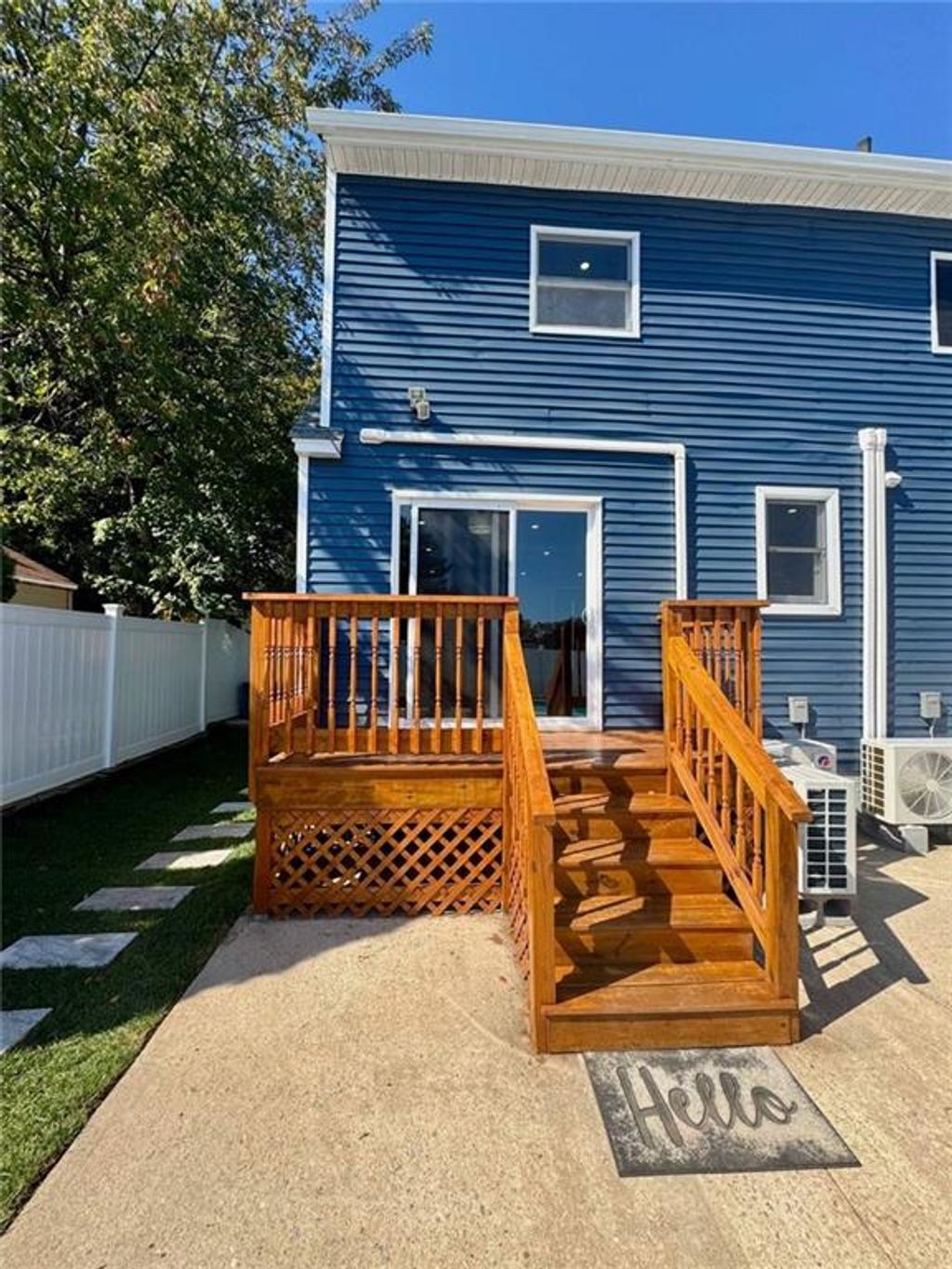 Photo of 130 Jefferson Street, Staten Island, NY 10304 (MLS # 498006)