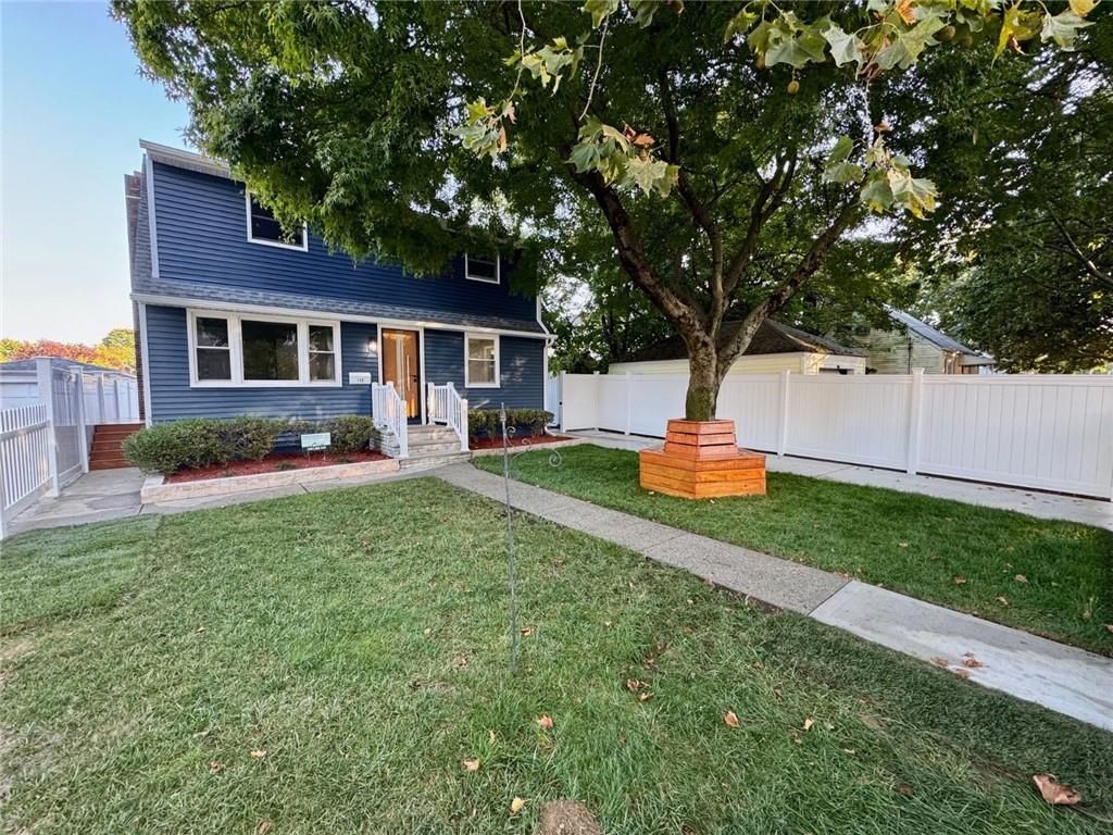 Photo of 130 Jefferson Street, Staten Island, NY 10304 (MLS # 498006)