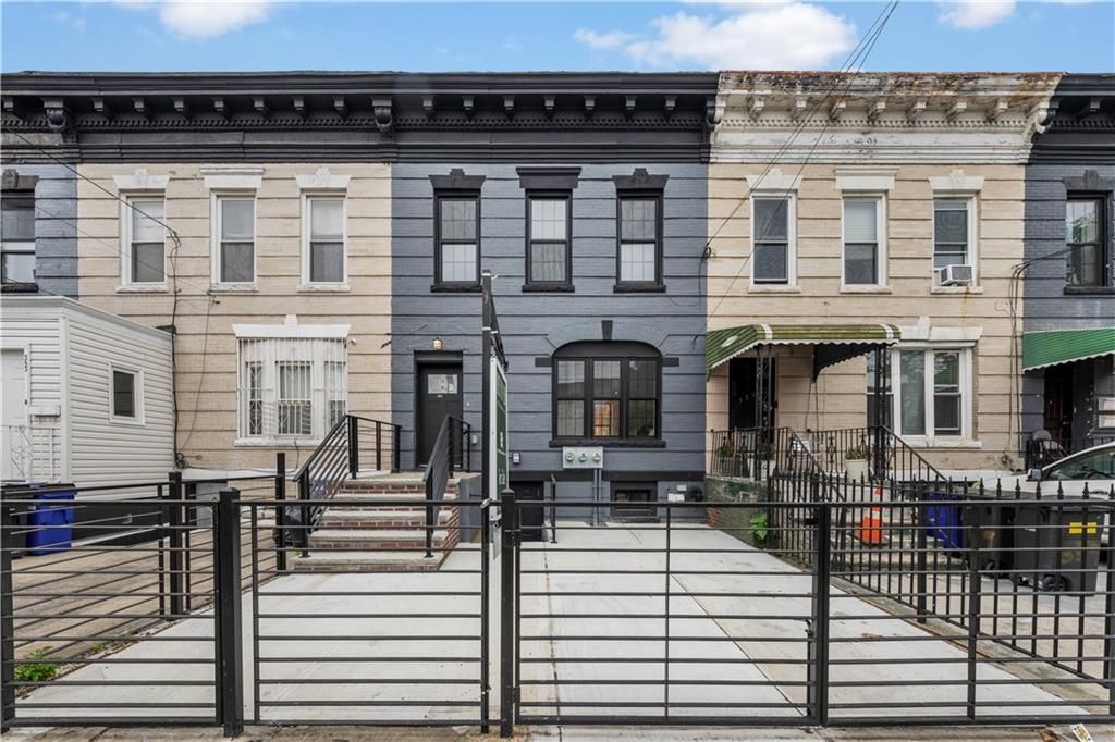 Photo of 355 East 51st Street, Brooklyn, NY 11203 (MLS # 501419)