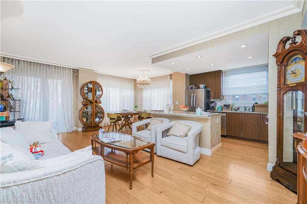 Photo of 50 Oceana Drive #4B, Brooklyn, NY 11235 (MLS # 499145)