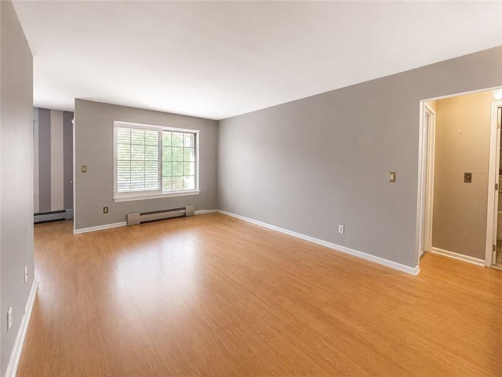 Photo of 56 Devon Loop #A, Staten Island, NY 10314 (MLS # 504198)
