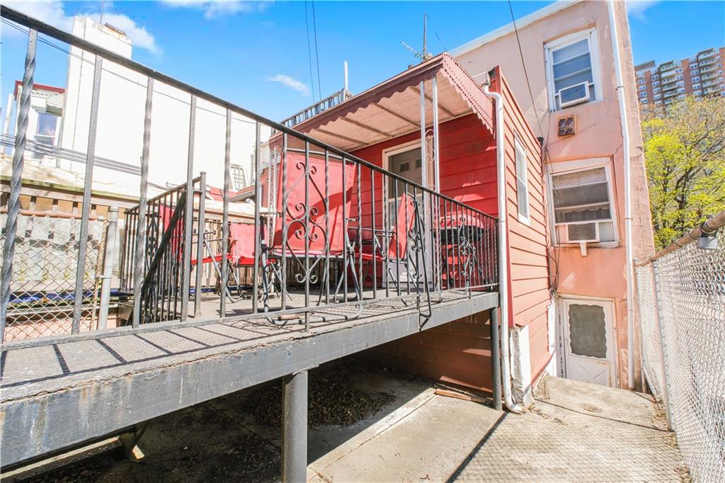 266 Wakeman Place, Brooklyn, New York image 21