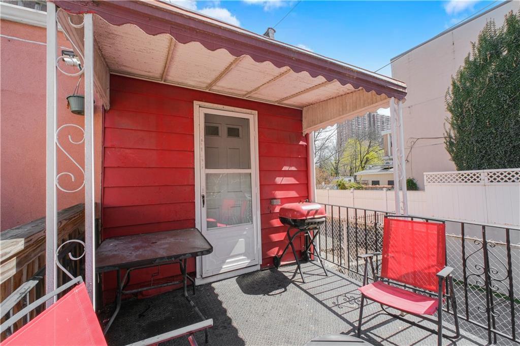 266 Wakeman Place, Brooklyn, New York image 20