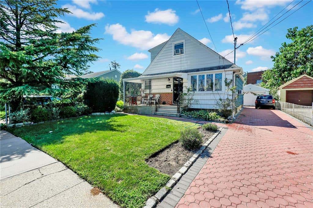 Photo of 1537 Madison Street, Elmont, NY 11003 (MLS # 503810)