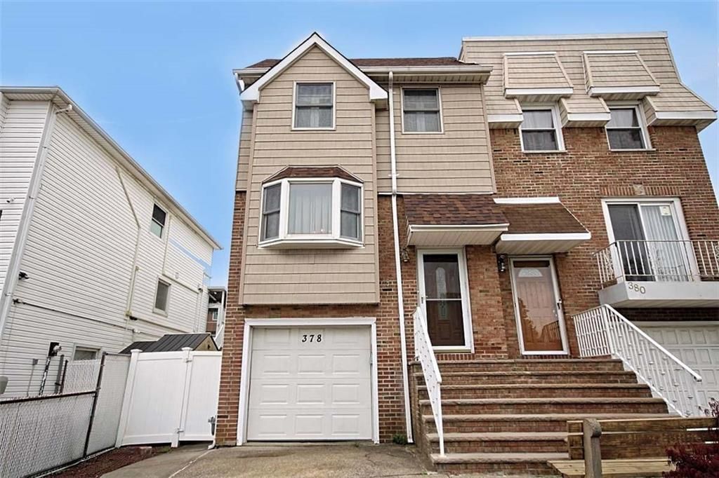 Photo of 378 Gurley Avenue, Staten Island, NY 10308 (MLS # 500488)