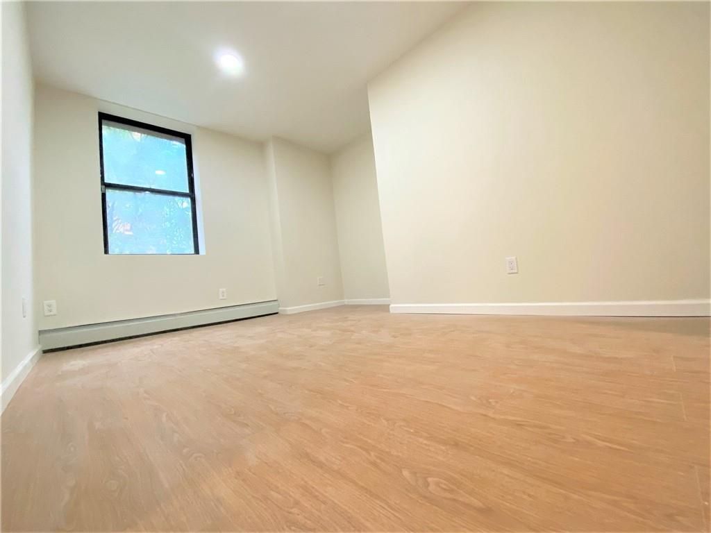 Photo of 167 Sands Street #405, Brooklyn, NY 11201 (MLS # 501105)
