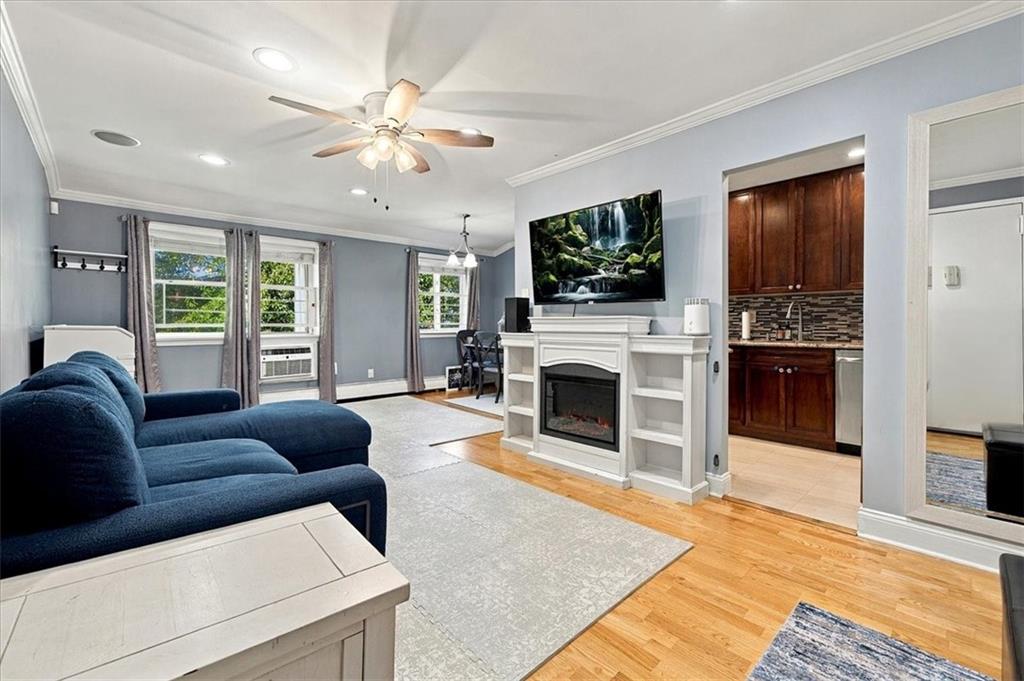 Photo of 23 GADSEN Place #2A, Brooklyn, NY 10314 (MLS # 504663)