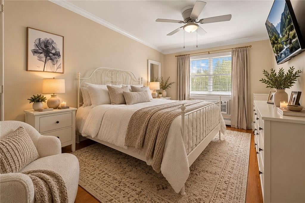 Photo of 23 GADSEN Place #2A, Brooklyn, NY 10314 (MLS # 504663)