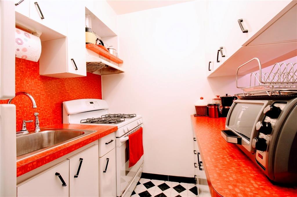 61 Oliver Street #5B, Brooklyn, New York image 5
