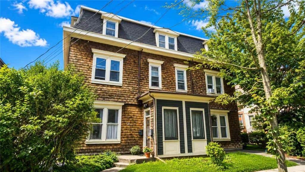 Photo of 9-11 Saint Marks Place, Staten Island, NY 10301 (MLS # 503937)