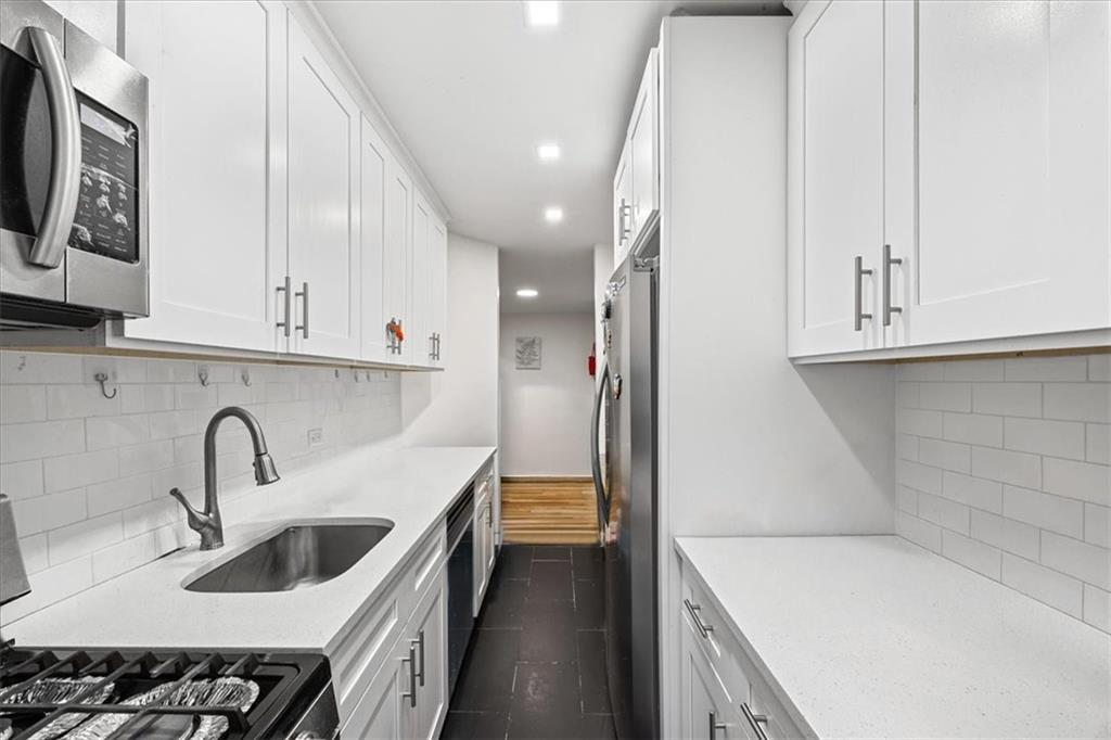 9040 Fort Hamilton Parkway #2I, Brooklyn, New York image 5