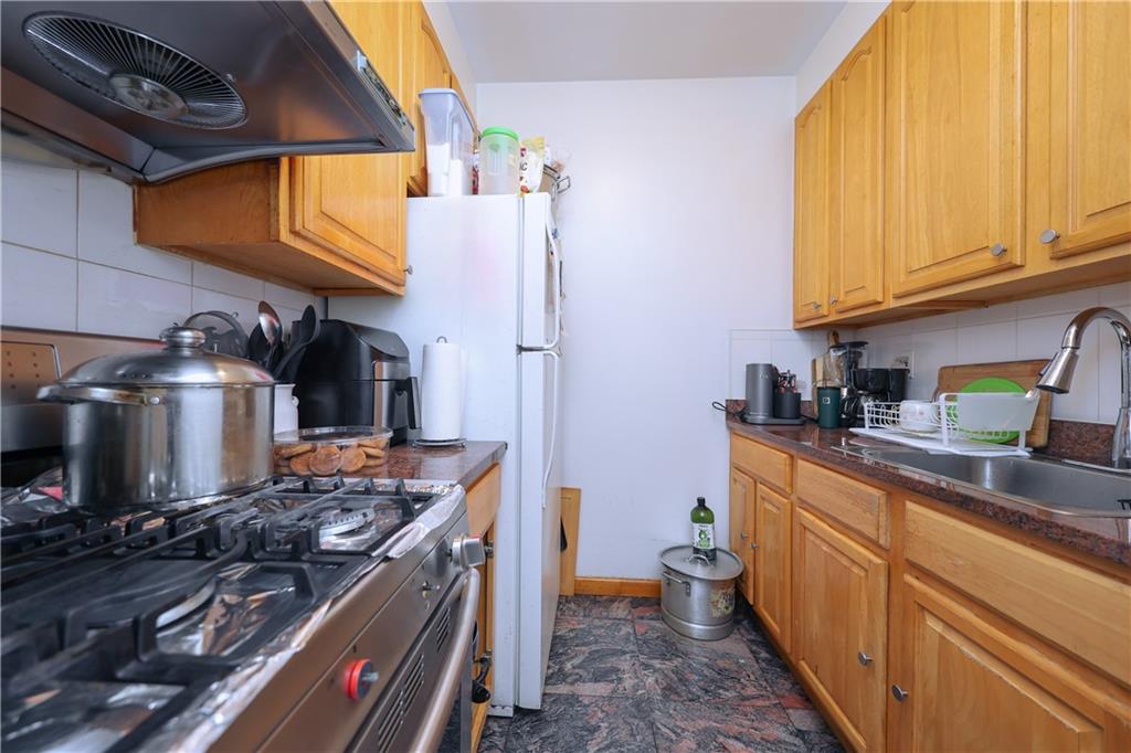 2265 7th Street #2C, Brooklyn, New York image 6