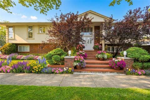 Homes For Sale - 29 Kansas Place<br/> Brooklyn, NY 11234