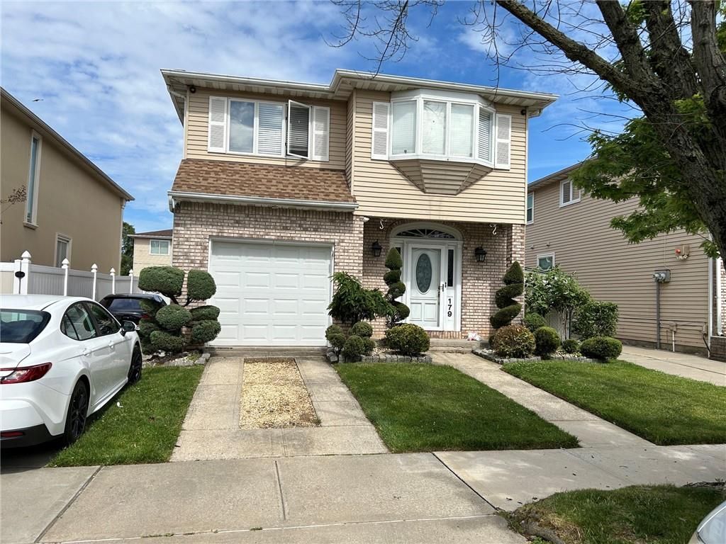 Photo of 179 Gervil Street, Staten Island, NY 10309 (MLS # 501771)