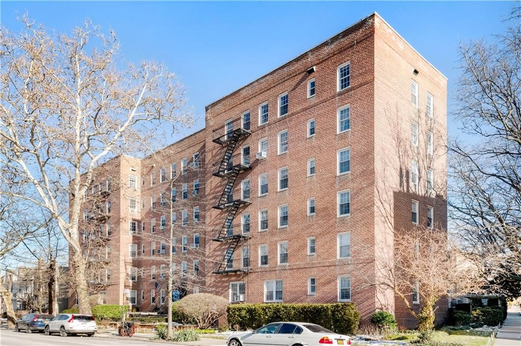 Photo of 6665 Colonial Road #2G, Brooklyn, NY 11209 (MLS # 498126)