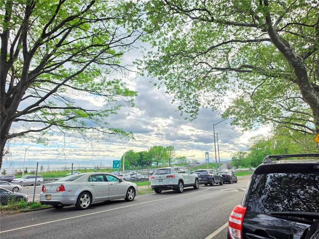 Photo of 1041 Shore Parkway #2B, Brooklyn, NY 11228 (MLS # 501452)