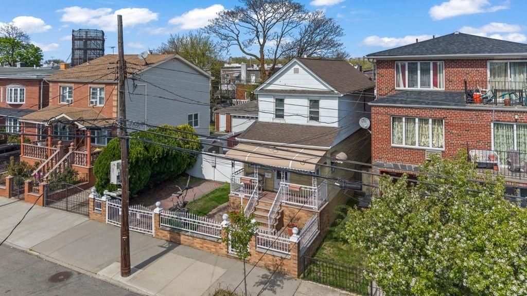 Photo of 1549 96th Street, Brooklyn, NY 11236 (MLS # 500919)
