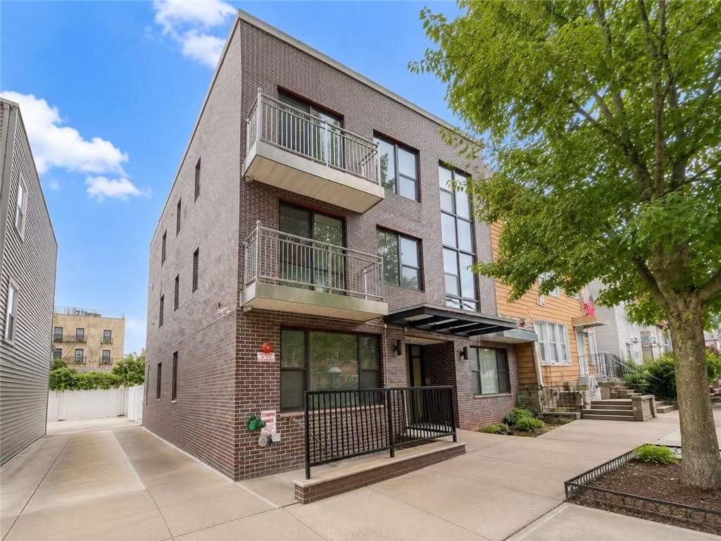 Photo of 12-08 30th Drive #2A, Astoria, NY 11102 (MLS # 505704)