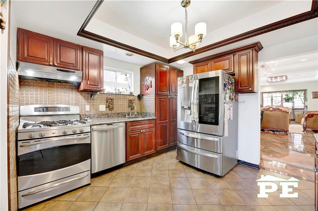 2758 26th Street, Brooklyn, New York image 8