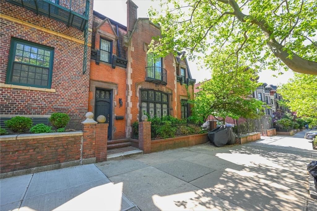 Photo of 860 Union Street, Brooklyn, NY 11215 (MLS # 492575)